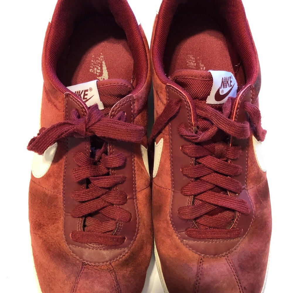 Nike men’s suede sneaker